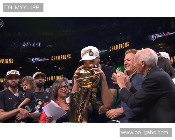 詹姆斯谈杰伦布朗为何在MVP评选中常被忽视人气因素不可小觑 詹姆斯谈杰伦布朗为何在MVP评选中常被忽视人气因素不可小觑