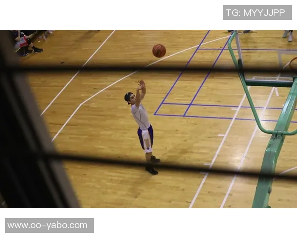 克尼佩尔再创佳绩连续15场命中两记以上三分球刷新新秀历史纪录 克尼佩尔再创佳绩连续15场命中两记以上三分球刷新新秀历史纪录